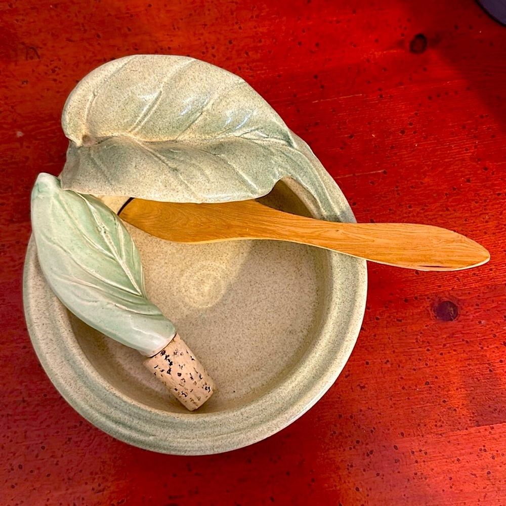 Leaf wine and dip set